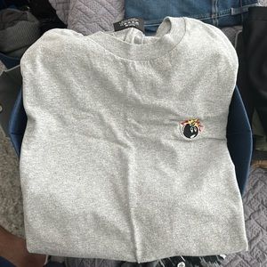 The hundreds t